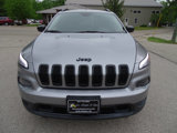 Used 2016 Jeep Cherokee Altitude Lux image 3