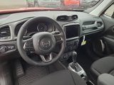 Used 2022 Jeep Renegade Latitude w/ Convenience Group image 5