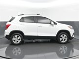 Used 2020 Chevrolet Trax LT w/ LT Convenience Package image 6