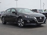 Used 2019 Nissan Altima 2.5 SV image 2