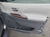 Used 2011 Toyota Sienna XLE image 6