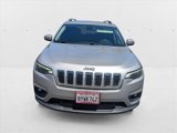 Used 2019 Jeep Cherokee Latitude w/ Cold Weather Group image 2