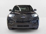 Used 2020 Ford Explorer XLT image 2