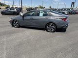 Used 2025 Hyundai Elantra SEL image 5