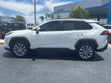 Used 2022 Toyota RAV4 XLE Premium image 4