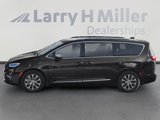 New 2025 Chrysler Pacifica Pinnacle image 2