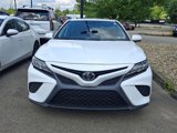 Used 2020 Toyota Camry SE image 2