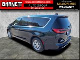 New 2025 Chrysler Pacifica Select image 2