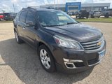 Used 2016 Chevrolet Traverse LT w/ Style and Technology Package image 2