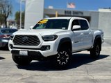 Used 2022 Toyota Tacoma TRD Off-Road image 2