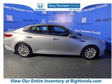 Used 2017 Kia Optima EX w/ Premium Package image 3