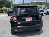 Used 2021 Jeep Renegade Latitude image 4