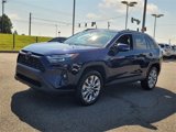 Used 2022 Toyota RAV4 XLE Premium image 3