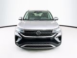 Used 2024 Volkswagen Taos SE image 2