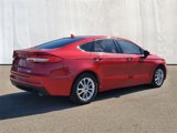Used 2020 Ford Fusion SE image 4
