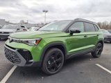 New 2025 Volkswagen Taos SE image 2