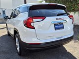 Used 2022 GMC Terrain SLE image 3