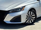 Used 2024 Nissan Altima 2.5 SV image 3
