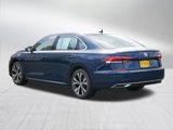 Used 2020 Volkswagen Passat 2.0T SEL image 5