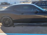 Used 2016 Dodge Challenger SXT image 2