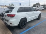 Used 2020 Jeep Grand Cherokee Altitude image 2