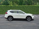 Used 2017 Nissan Rogue SL w/ SL Premium Package image 2