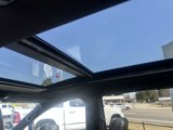 Used 2023 Chrysler Pacifica Limited w/ Uconnect Theater Family Group image 4