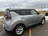 Used 2023 Kia Soul LX w/ LX Technology Package image 4