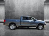 Used 2018 Nissan Titan SV image 4