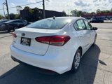Used 2017 Kia Forte LX image 4