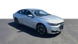 Used 2022 Chevrolet Malibu LT image 2