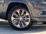 Used 2019 Jeep Cherokee Overland w/ Technology Group image 3