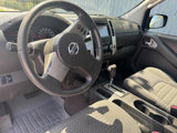 Used 2010 Nissan Frontier SE w/ SE Value Truck Pkg image 6