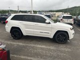 Used 2017 Jeep Grand Cherokee Altitude image 4