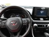 Used 2019 Toyota RAV4 LE image 5