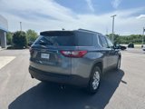 Used 2021 Chevrolet Traverse LT image 3