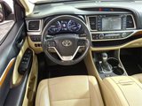 Used 2017 Toyota Highlander Limited image 2