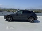 Certified 2025 Porsche Macan image 2