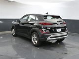 Used 2022 Hyundai Kona SE image 5