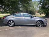 Used 2021 Nissan Altima 2.5 SR image 2