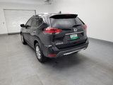 Used 2019 Nissan Rogue SV image 5