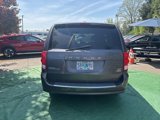 Used 2017 Dodge Grand Caravan SXT image 5