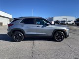 Used 2023 Chevrolet TrailBlazer LT image 2