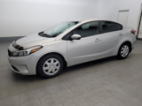 Used 2017 Kia Forte LX image 2