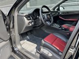 Used 2024 Porsche Macan image 4