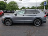 Used 2022 Volkswagen Tiguan SE image 2