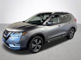 Used 2018 Nissan Rogue SL image 2