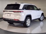 Used 2023 Jeep Grand Cherokee Limited image 2