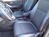 Used 2022 Chevrolet Trax LT w/ LT Convenience Package image 3