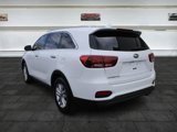Used 2019 Kia Sorento LX w/ LX Convenience Package image 4